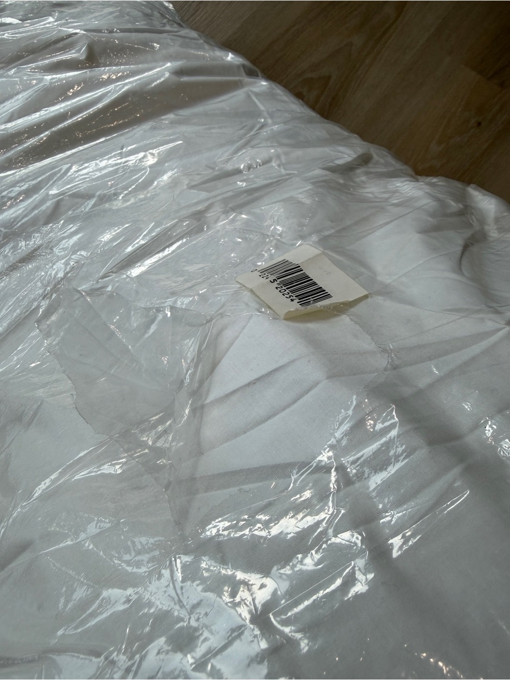 Allerease Cotton Comfort Allergy Protection Body Pillow, New - Picture 5 of 6
